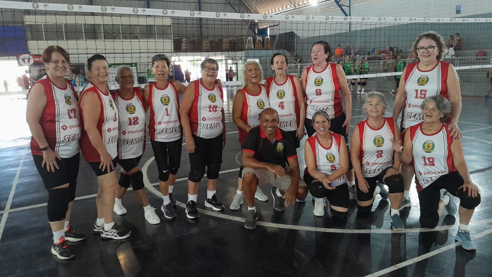 EQUIPE FEMININA  70 + CBVA