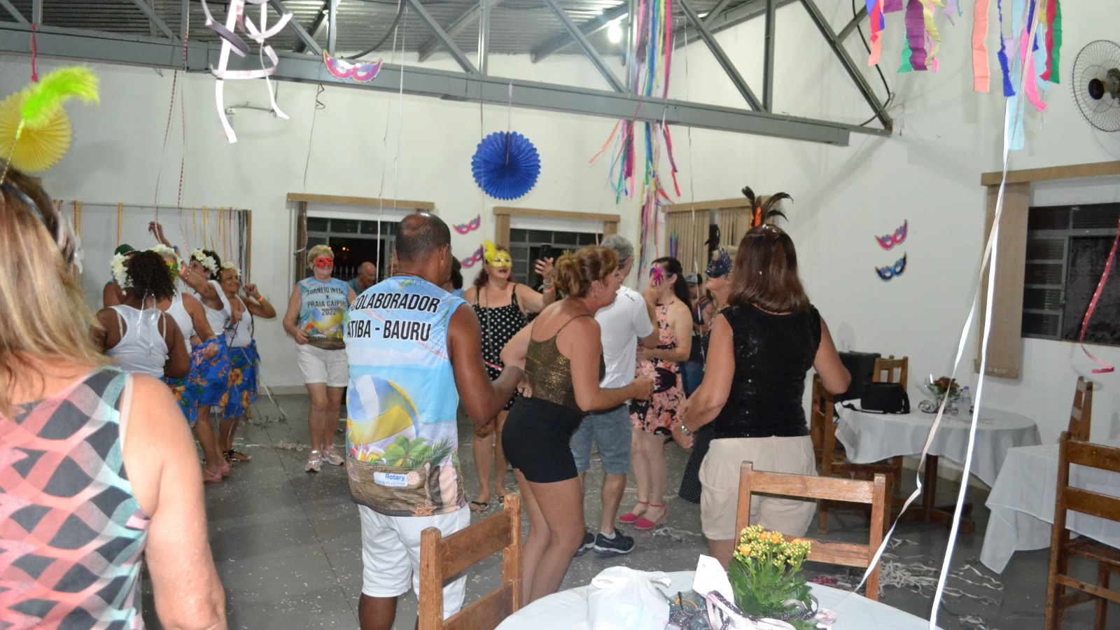 Baile Carnaval Sábado á Noite - linda festa 5