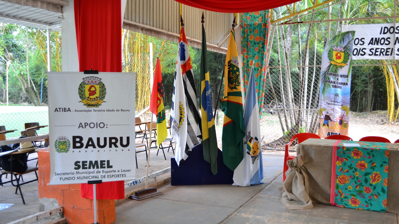 Inter Praia Caipira - Organização: Banners/quadras 11